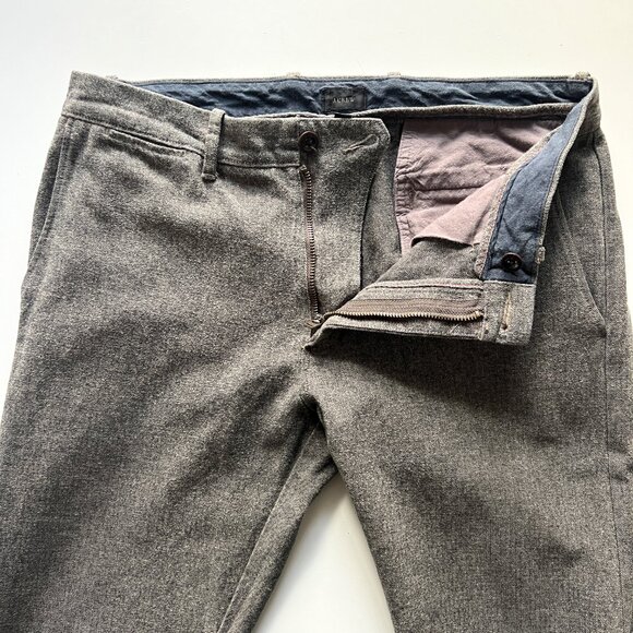 J. Crew 484 Slim-Fit Tapered Chino in Grey-Olive (31 x 32) - Picture 2 of 4